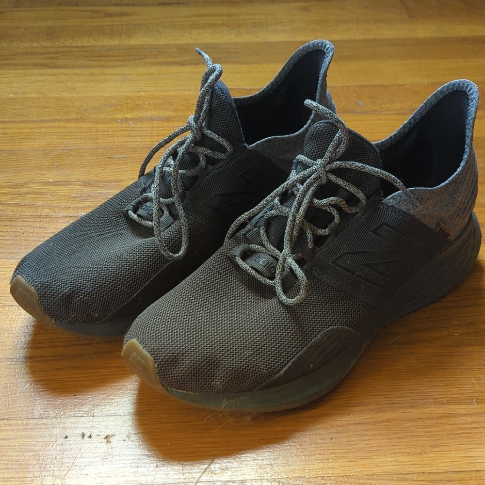 New Balance Men's Dark Gray Athletic Shoes